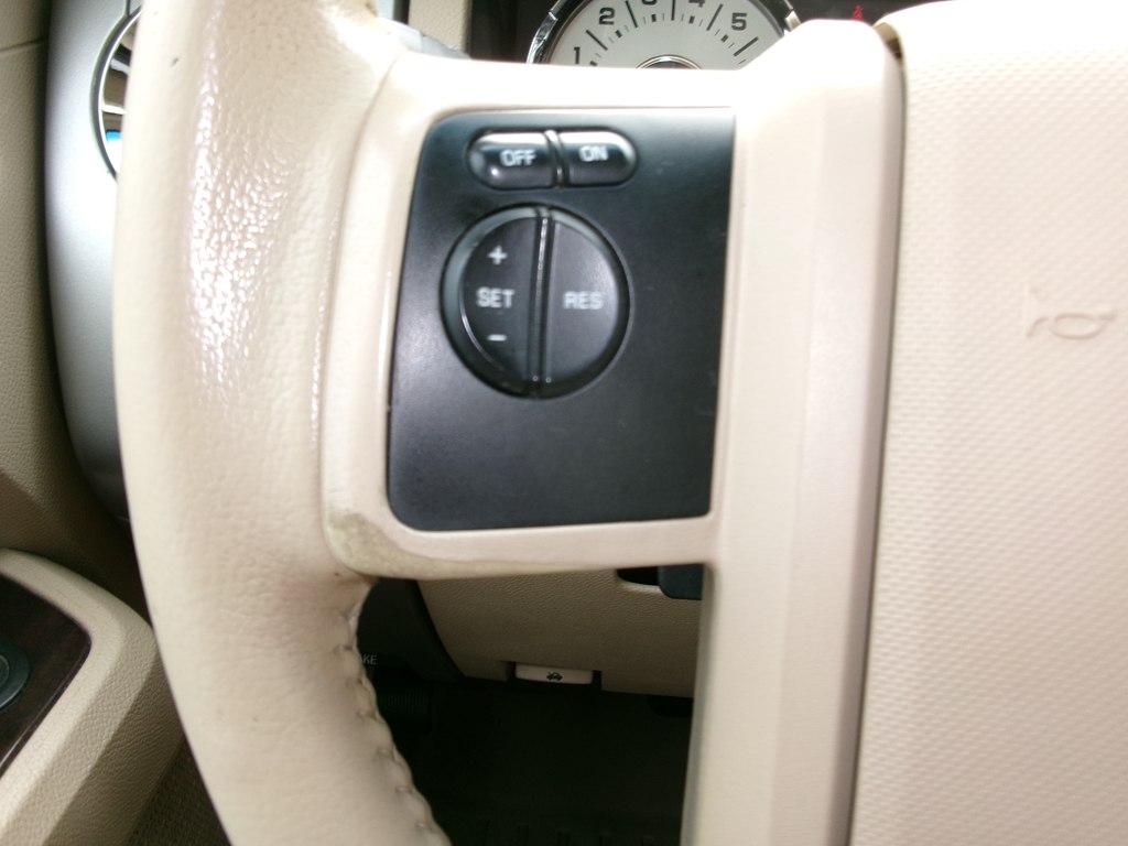 Photo 51 of this FORD EXPEDITION