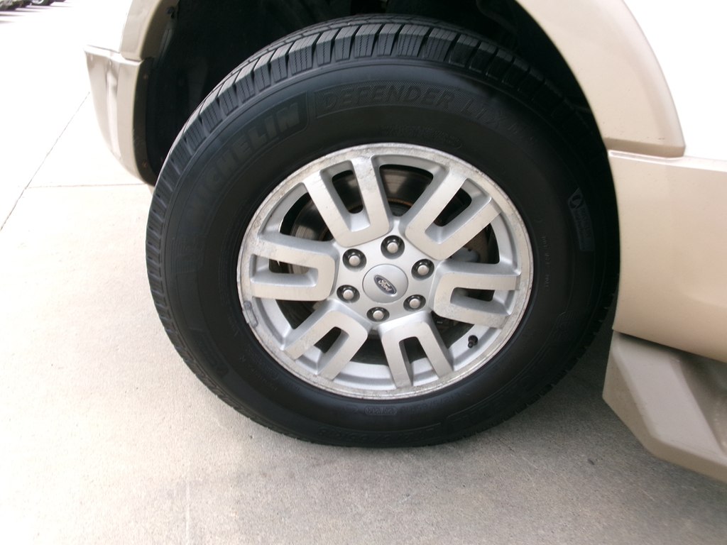 Photo 65 of this FORD EXPEDITION