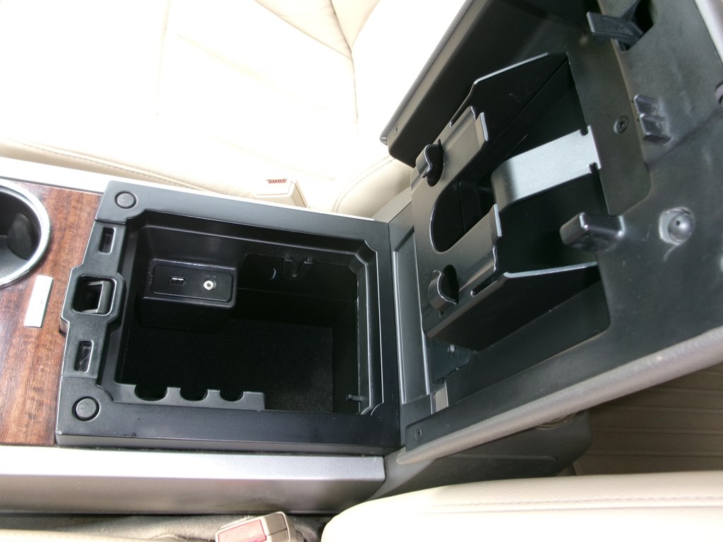 Photo 61 of this FORD EXPEDITION