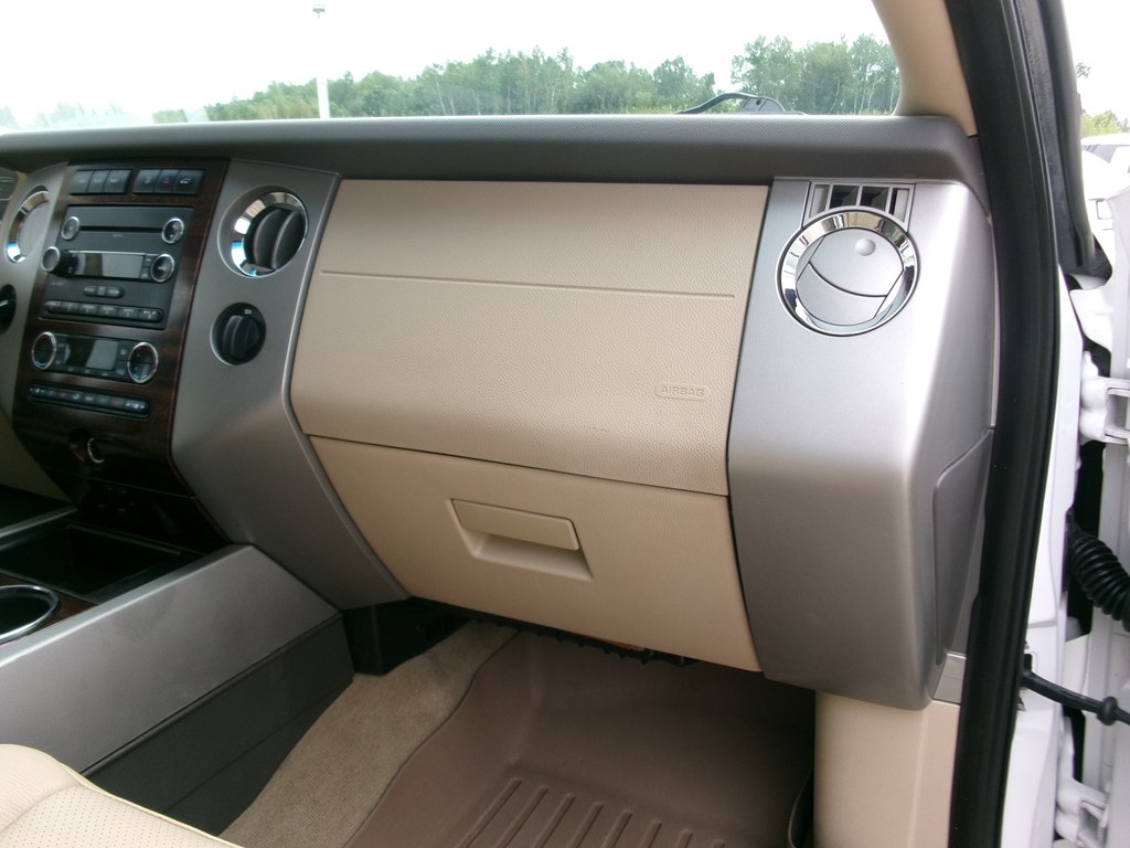 Photo 37 of this FORD EXPEDITION
