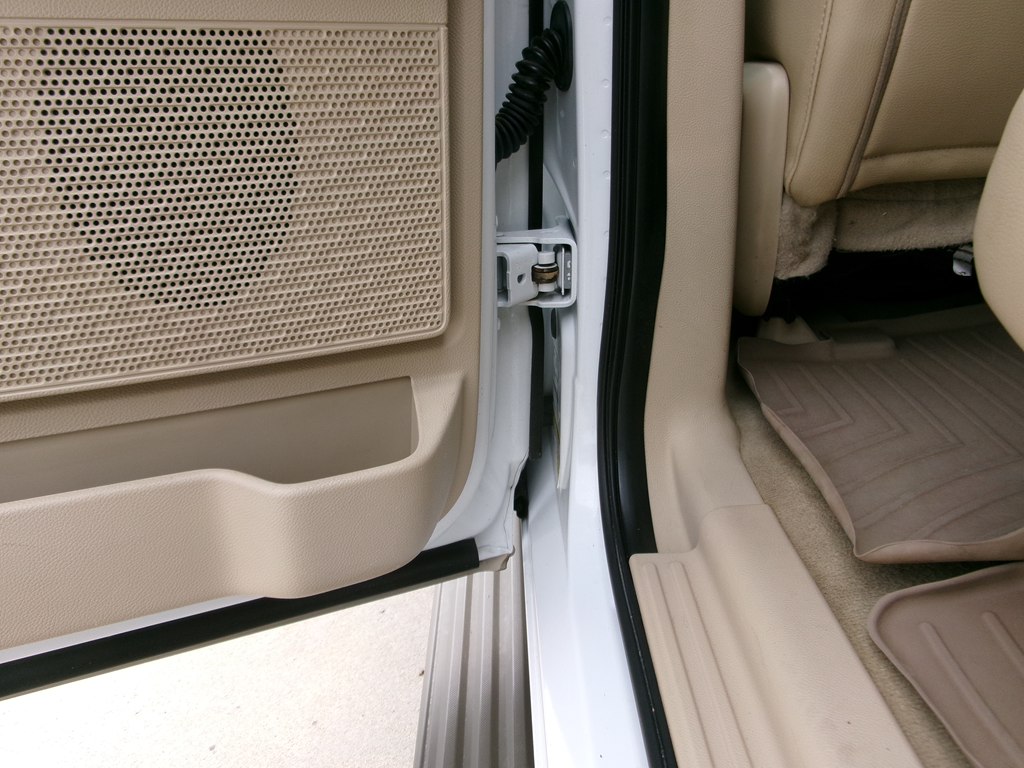 Photo 33 of this FORD EXPEDITION