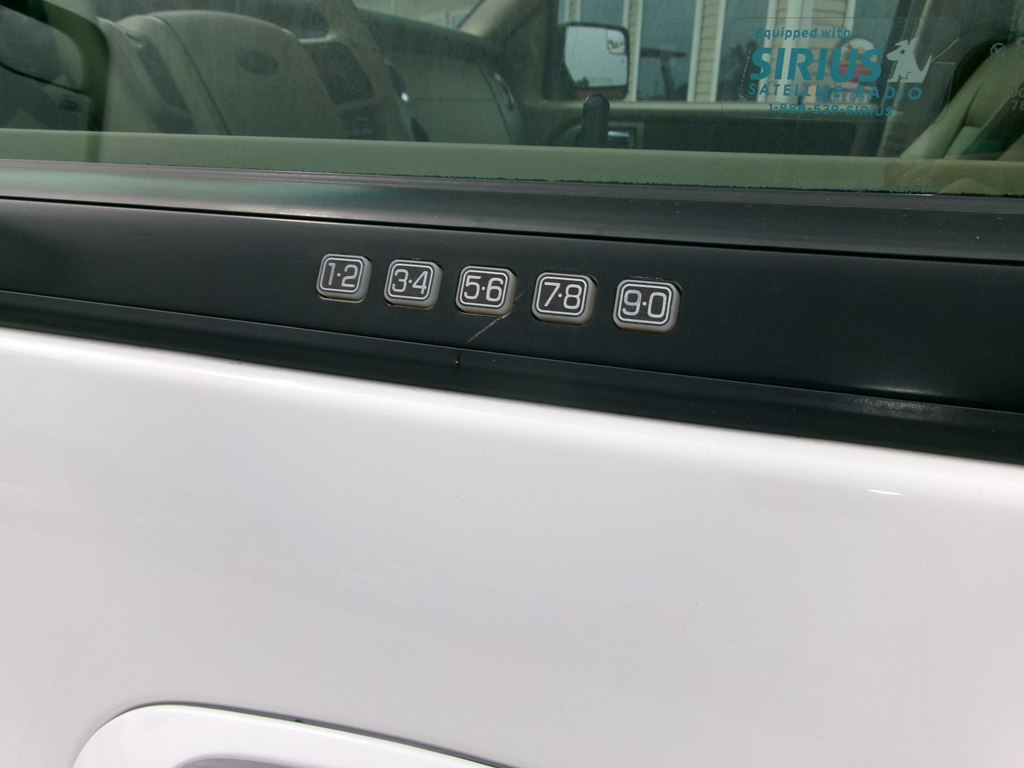 Photo 18 of this FORD EXPEDITION