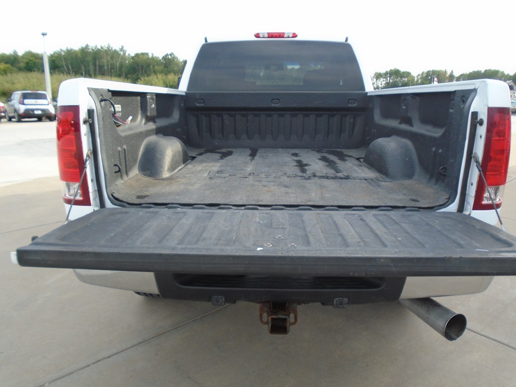 Photo 13 of this GMC SIERRA