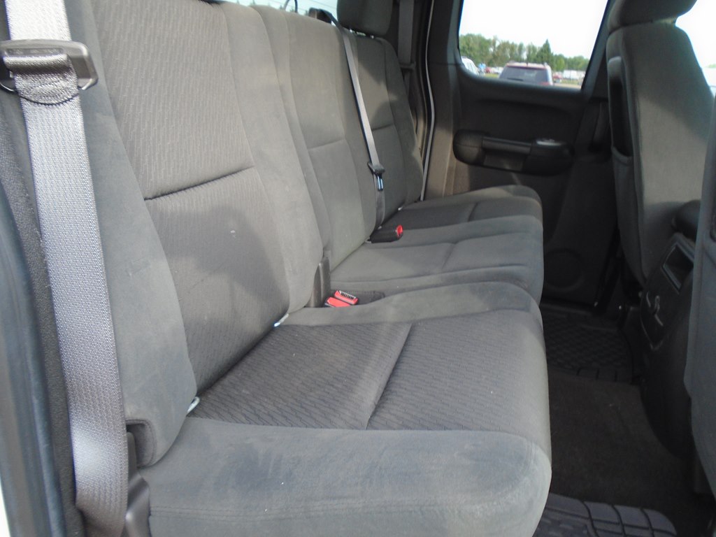 Photo 38 of this GMC SIERRA