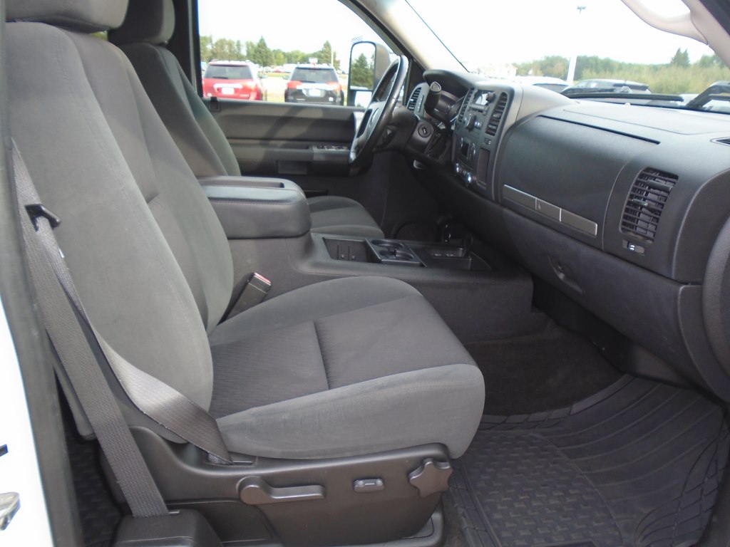Photo 29 of this GMC SIERRA