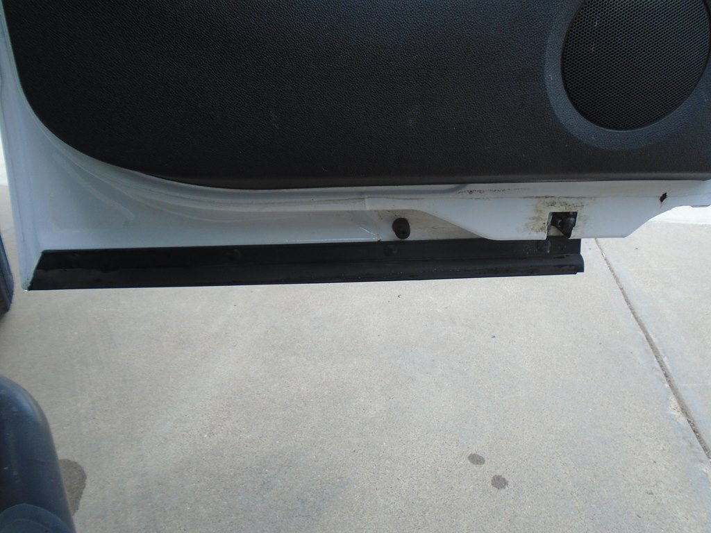Photo 28 of this GMC SIERRA