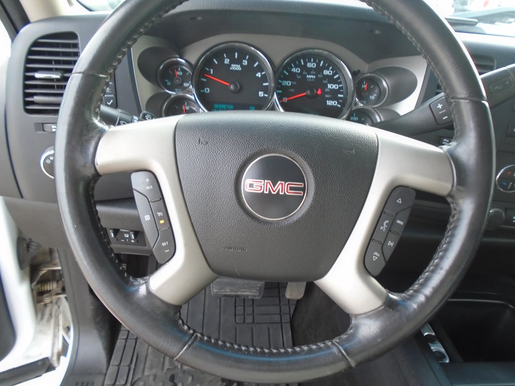 Photo 44 of this GMC SIERRA