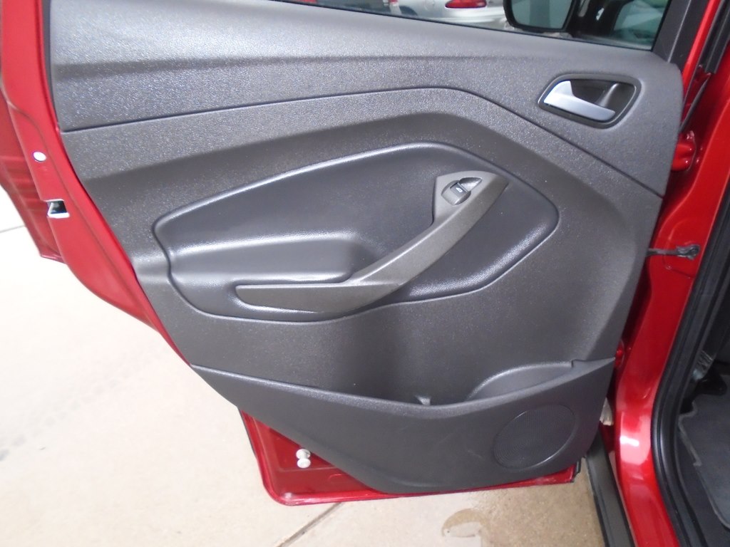 Photo 25 of this FORD ESCAPE