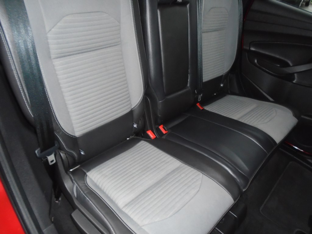 Photo 41 of this FORD ESCAPE