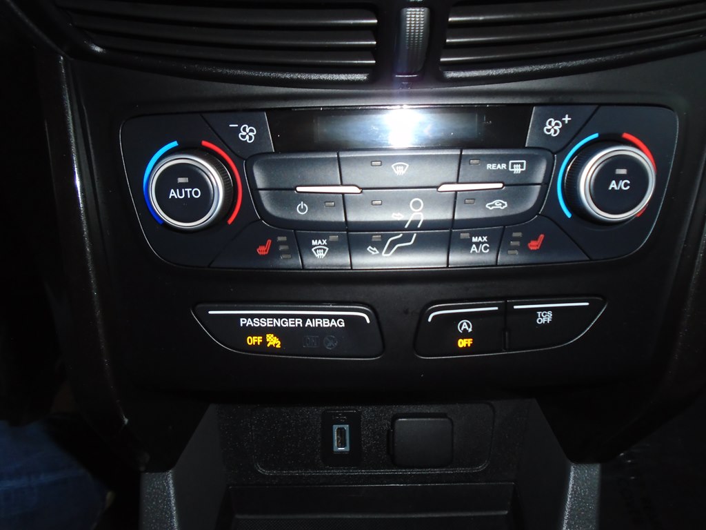 Photo 52 of this FORD ESCAPE