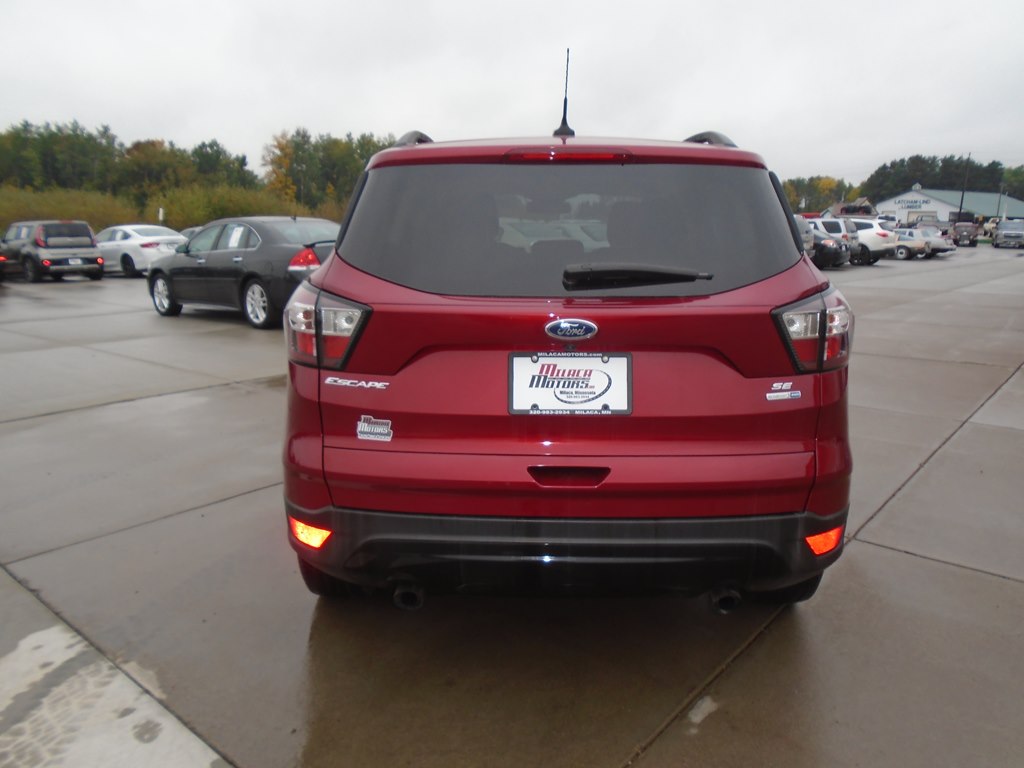 Photo 12 of this FORD ESCAPE
