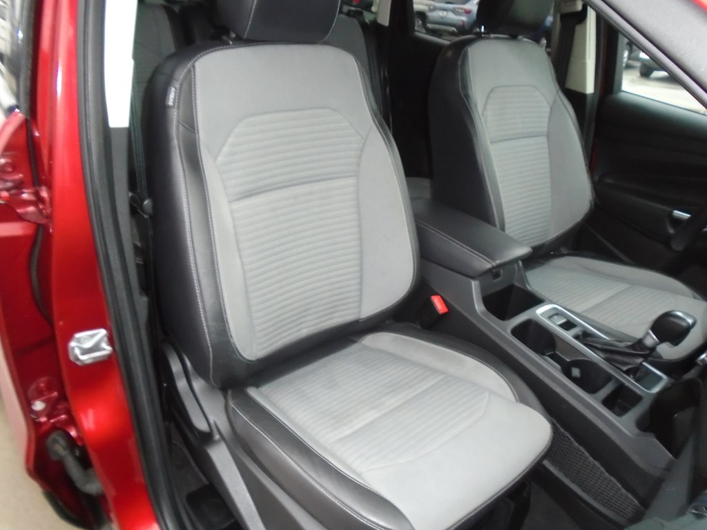 Photo 34 of this FORD ESCAPE