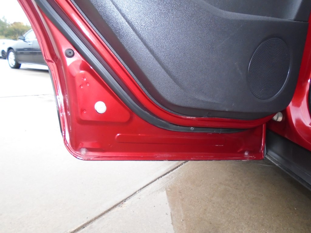 Photo 30 of this FORD ESCAPE