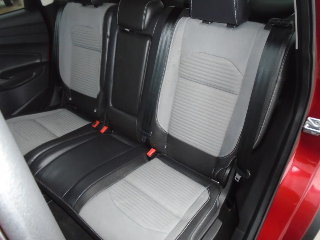 Photo 26 of this FORD ESCAPE