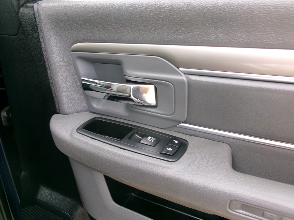 Photo 35 of this RAM 1500
