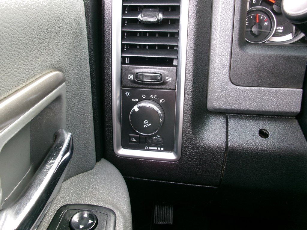 Photo 48 of this RAM 1500