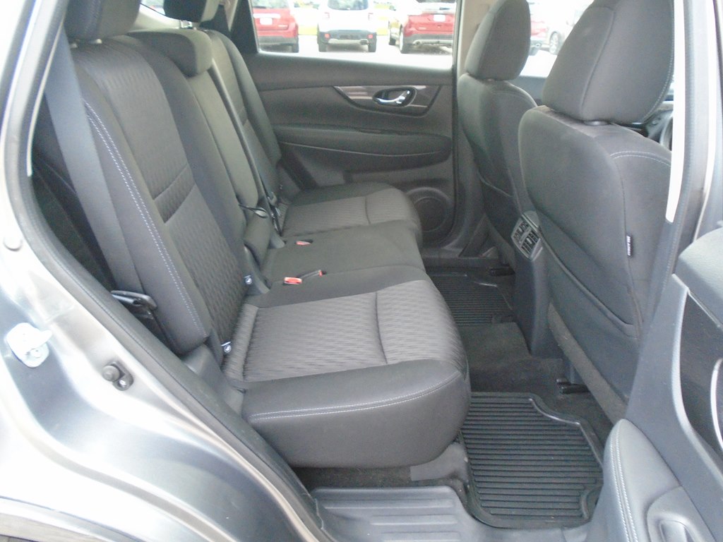 Photo 22 of this NISSAN ROGUE