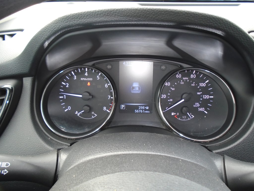 Photo 32 of this NISSAN ROGUE
