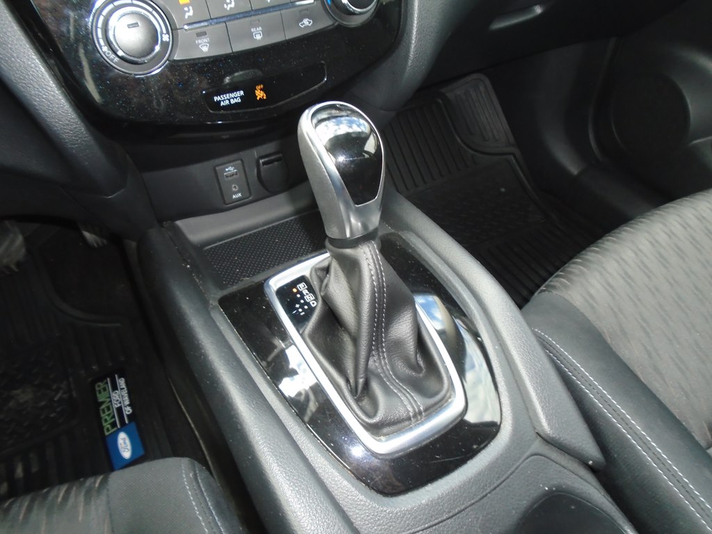 Photo 34 of this NISSAN ROGUE