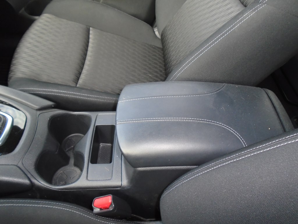 Photo 35 of this NISSAN ROGUE