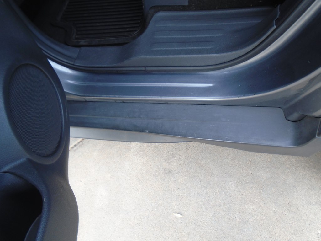 Photo 11 of this NISSAN ROGUE