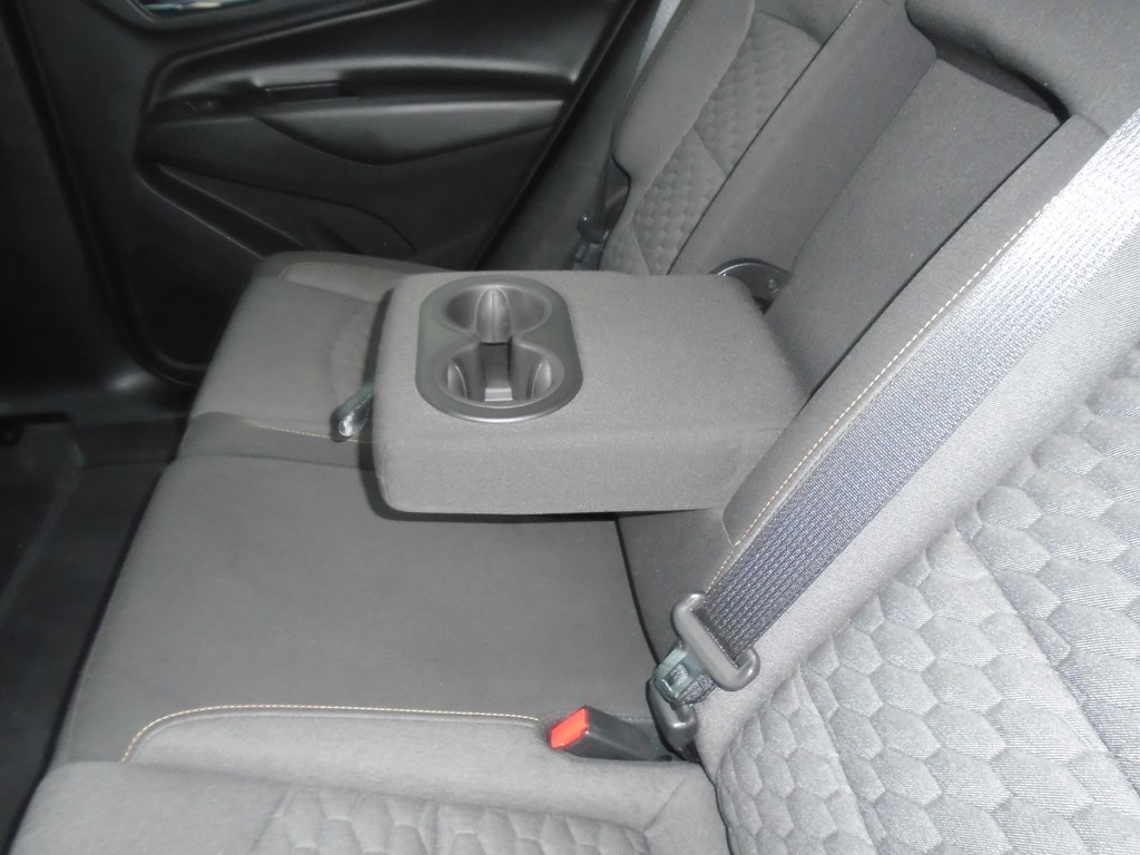 Photo 27 of this CHEVROLET EQUINOX