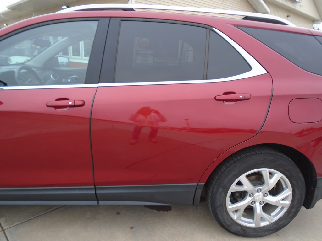 Photo 4 of this CHEVROLET EQUINOX