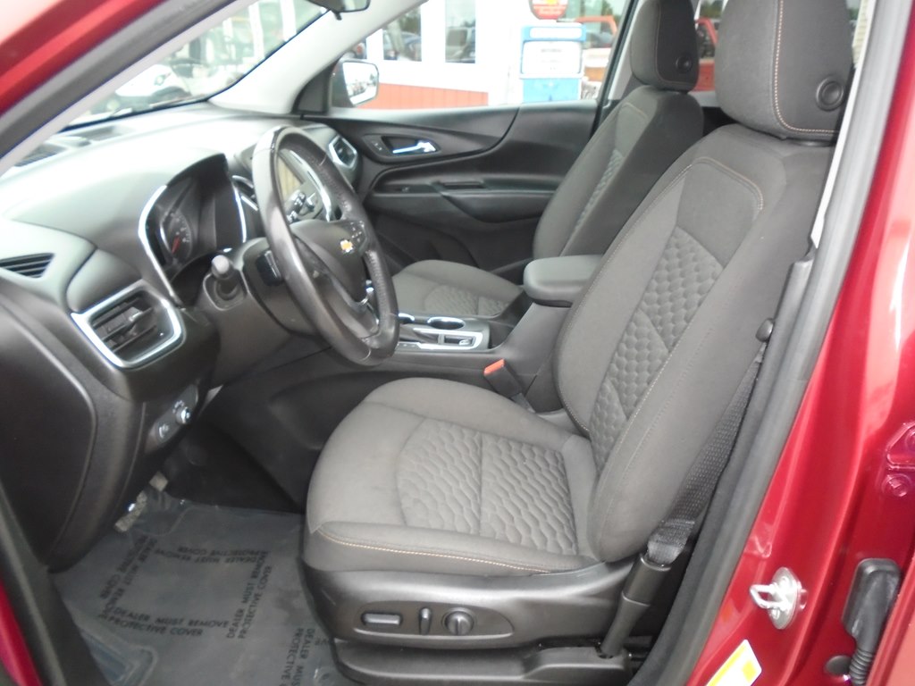 Photo 17 of this CHEVROLET EQUINOX