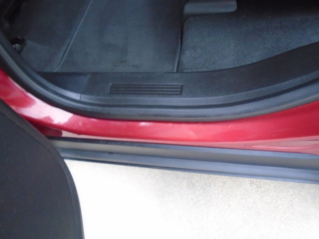 Photo 31 of this CHEVROLET EQUINOX