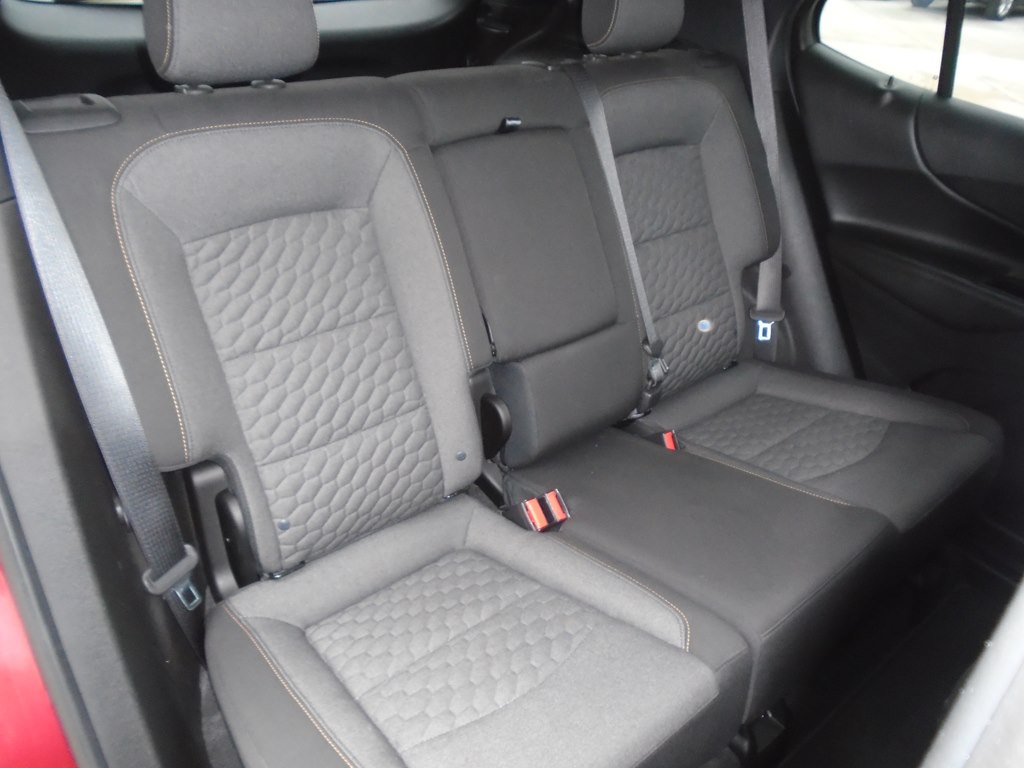 Photo 44 of this CHEVROLET EQUINOX