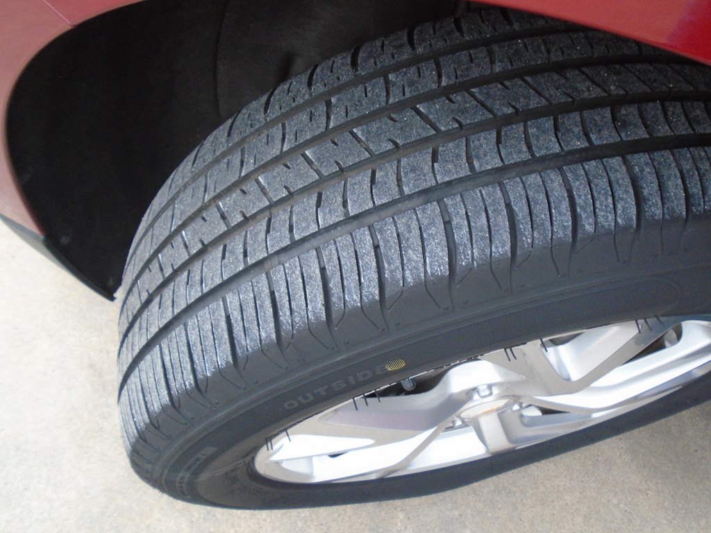 Photo 63 of this CHEVROLET EQUINOX