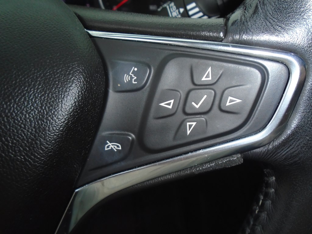 Photo 51 of this CHEVROLET EQUINOX