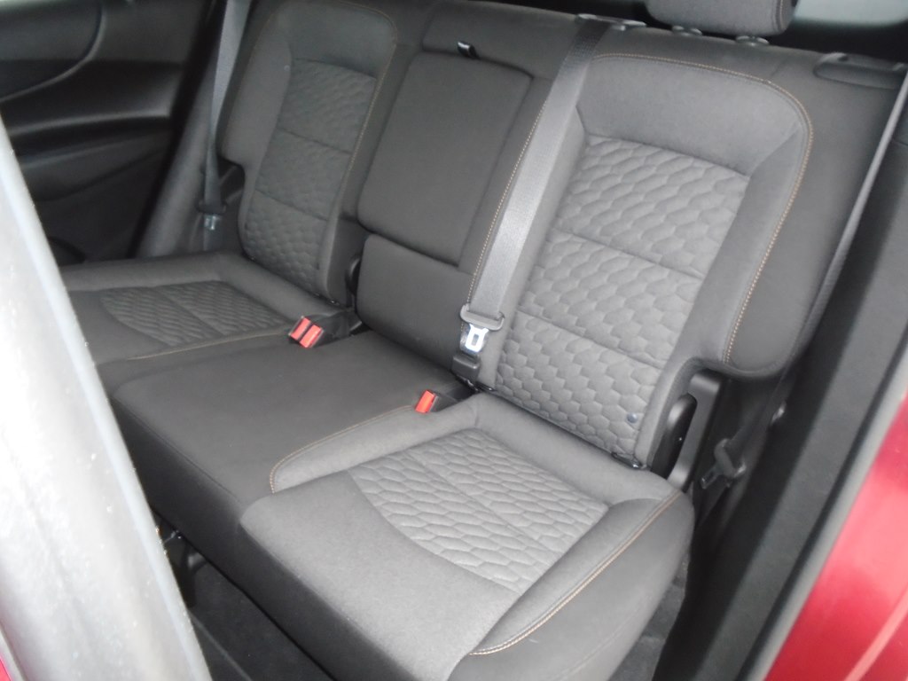 Photo 29 of this CHEVROLET EQUINOX