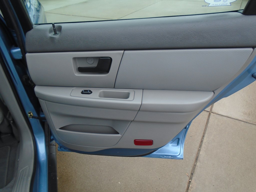 Photo 47 of this FORD TAURUS