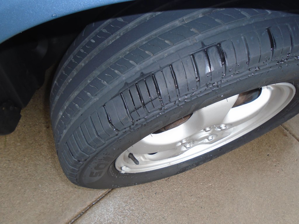 Photo 66 of this FORD TAURUS