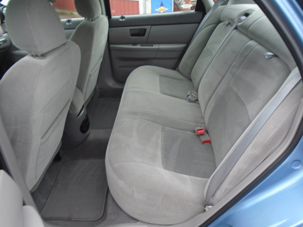 Photo 25 of this FORD TAURUS
