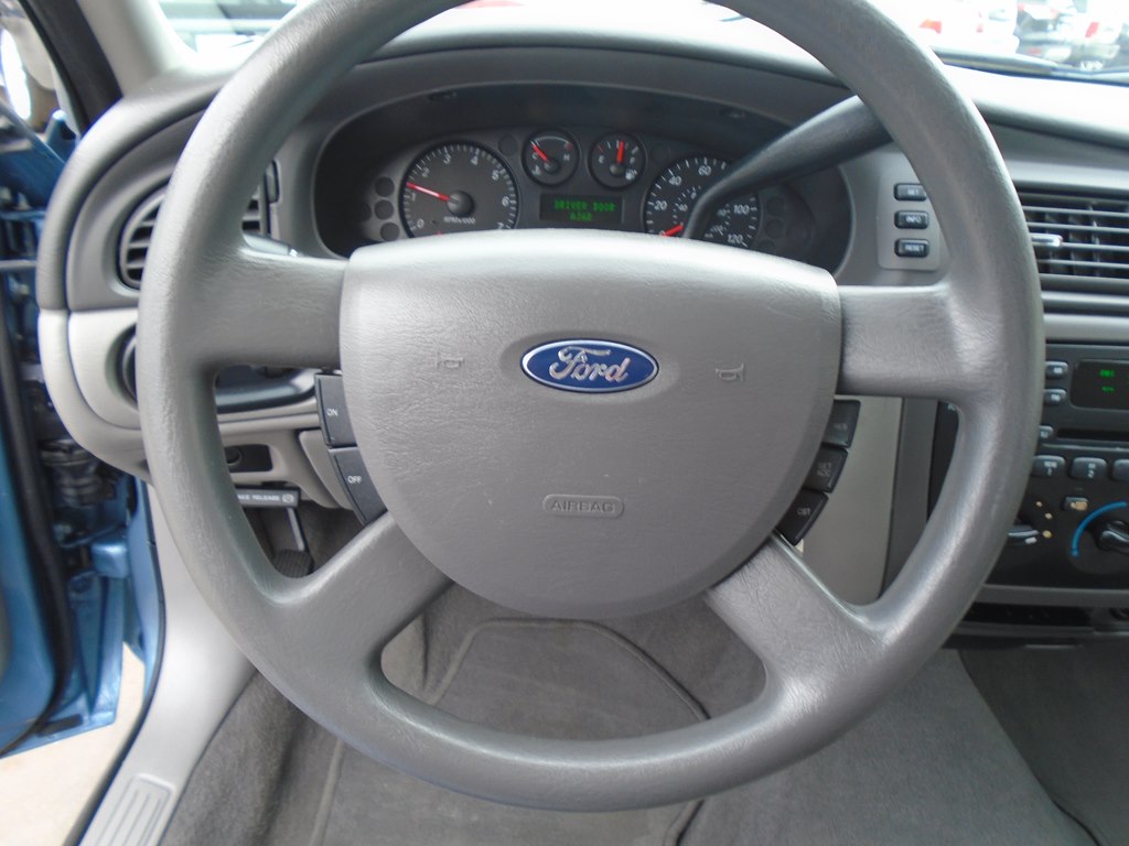 Photo 53 of this FORD TAURUS