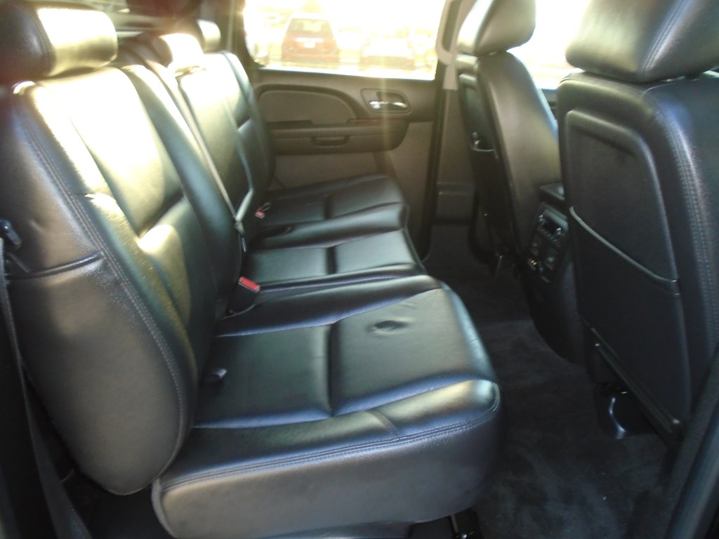 Photo 46 of this CHEVROLET AVALANCHE