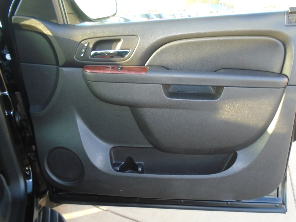 Photo 39 of this CHEVROLET AVALANCHE
