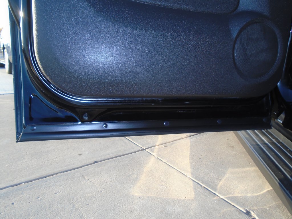 Photo 35 of this CHEVROLET AVALANCHE