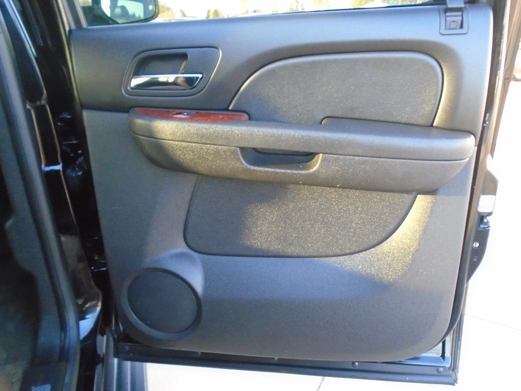 Photo 47 of this CHEVROLET AVALANCHE