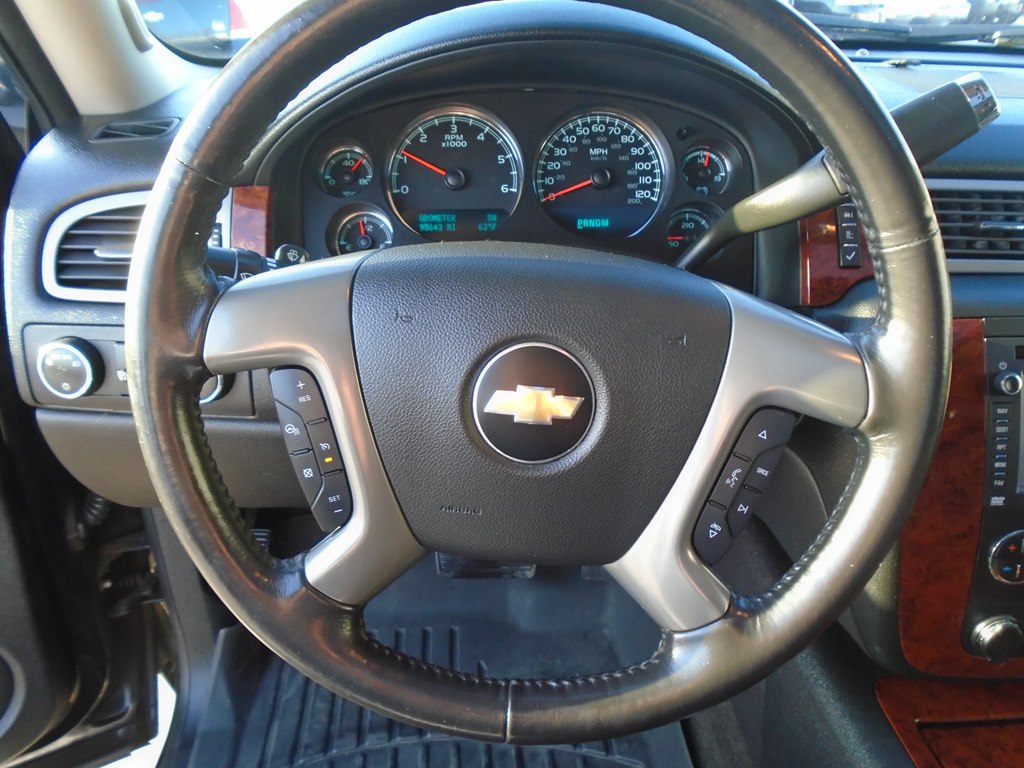 Photo 54 of this CHEVROLET AVALANCHE