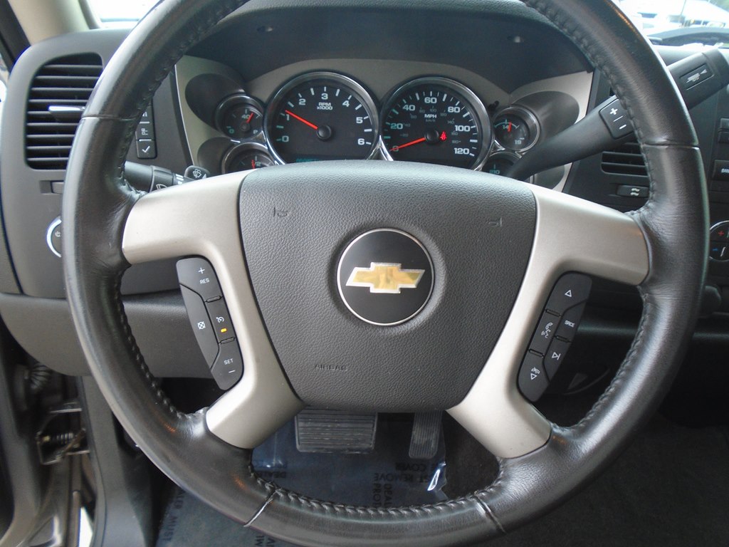 Photo 48 of this CHEVROLET SILVERADO 1500