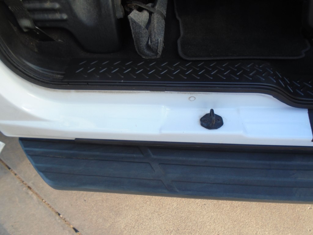 Photo 41 of this FORD F150 LARIAT