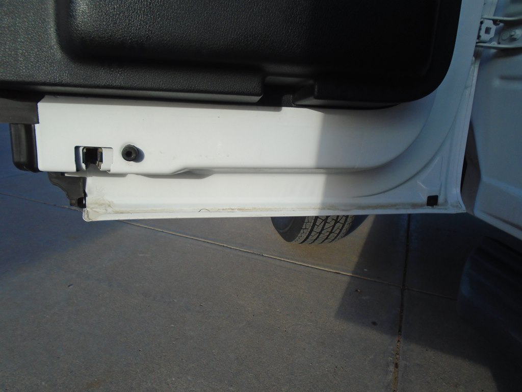 Photo 43 of this FORD F150 LARIAT