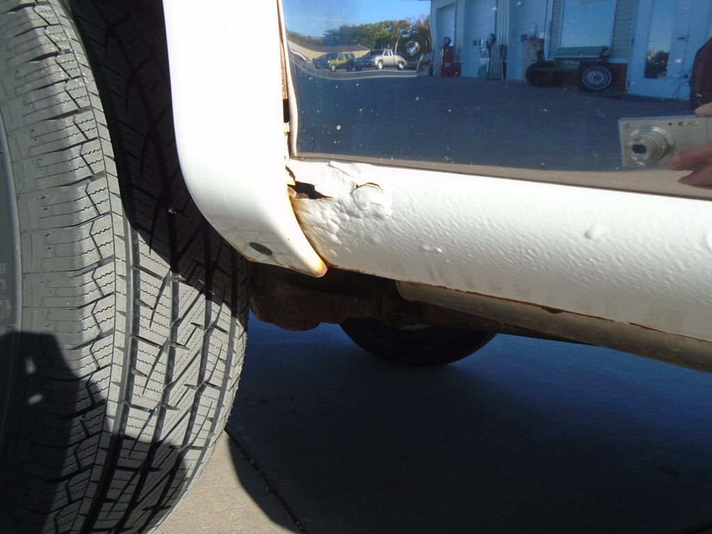 Photo 13 of this FORD F150 LARIAT