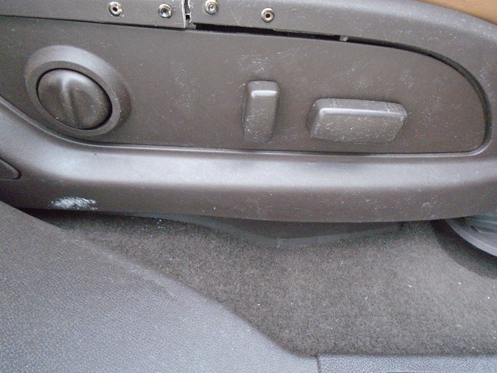 Photo 36 of this BUICK ENCLAVE