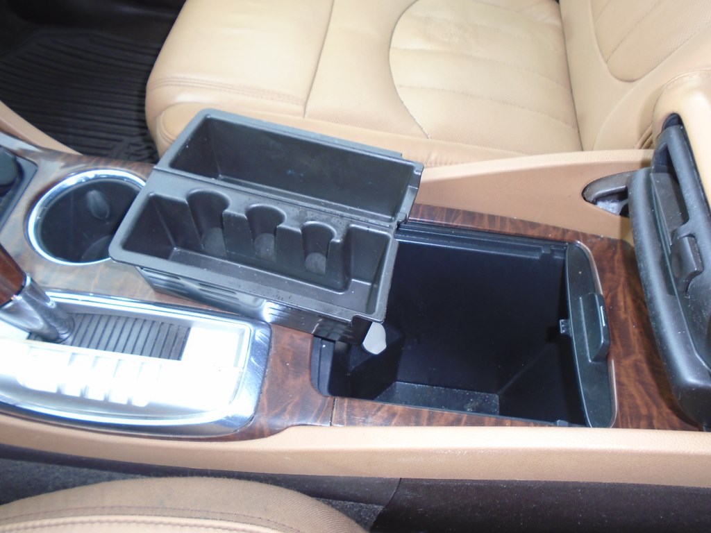 Photo 64 of this BUICK ENCLAVE