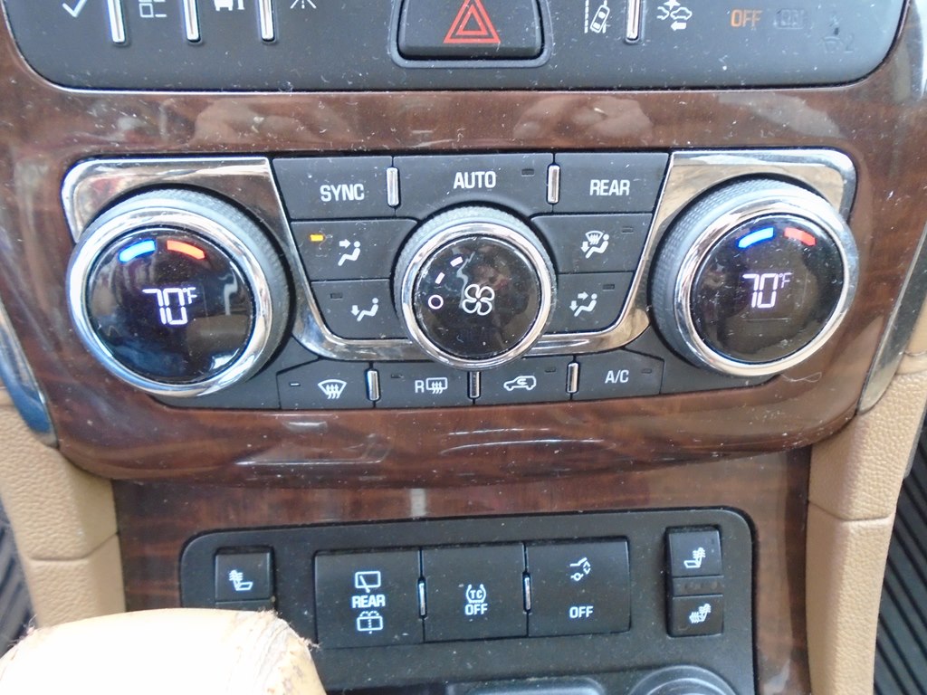 Photo 61 of this BUICK ENCLAVE