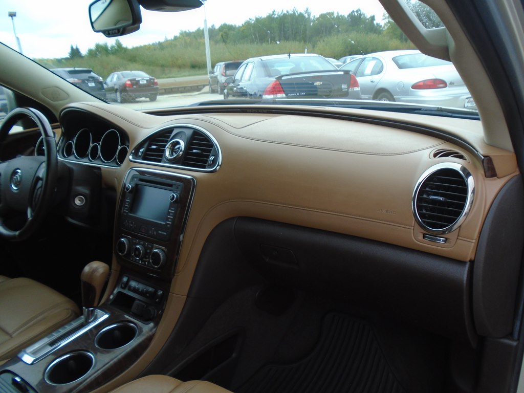 Photo 37 of this BUICK ENCLAVE